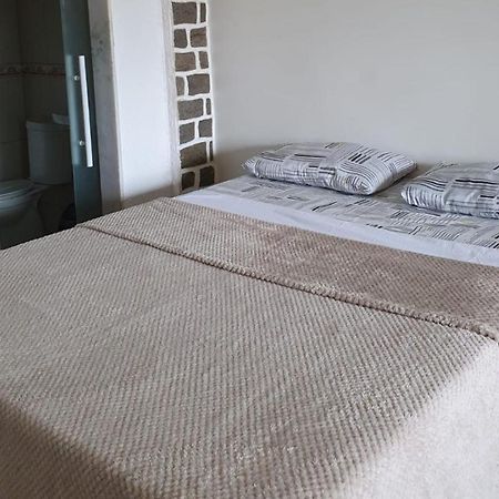 Guest House Flor De Laranjeira São Pedro da Aldeia 객실 사진